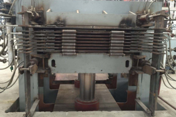 熱壓機(jī) 熱壓機(jī)