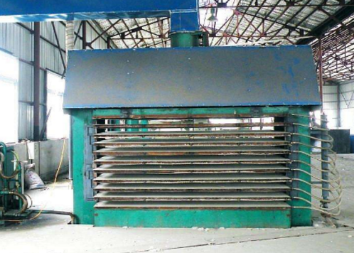 熱壓機(jī) 熱壓機(jī)