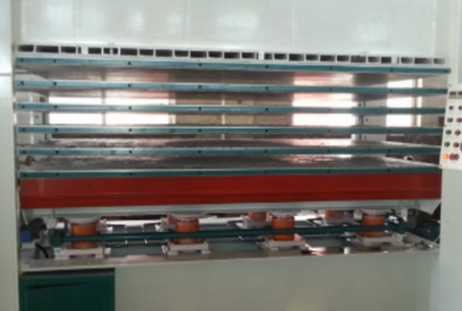 熱壓機(jī) 熱壓機(jī)