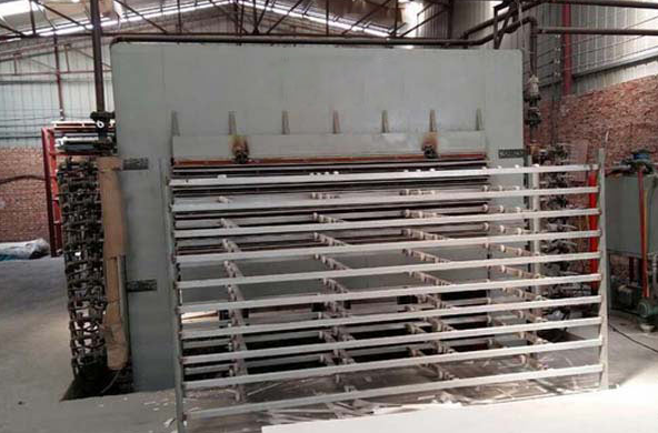 ʹ�ßቺ�C�г�Ҋ�ęC�����}��α���