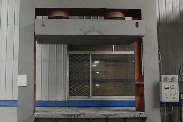 預(yù)壓機(jī) 預(yù)壓機(jī)